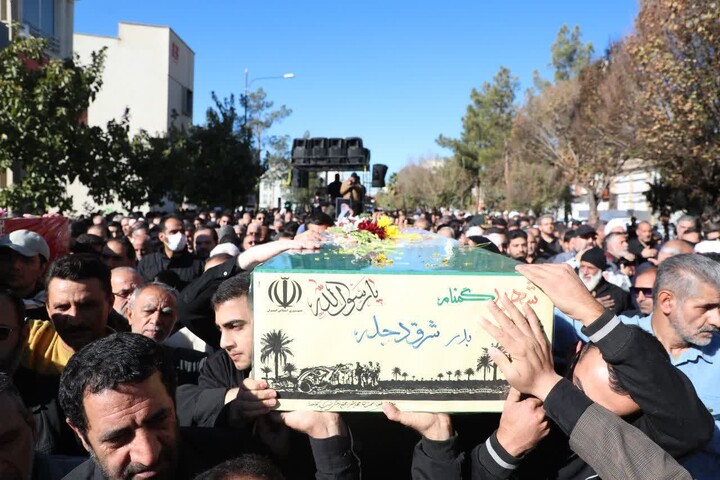 تصاویر/ آیین تشییع پیکر مطهر ۸ شهید گمنام دفاع مقدس در سمنان