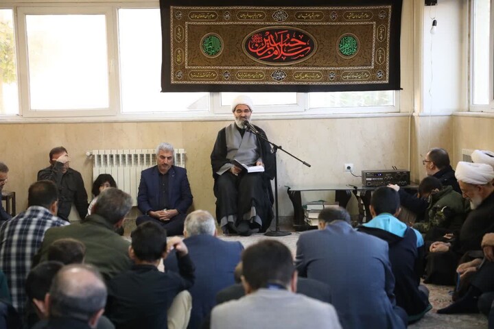 تصاویر/ مراسم عزاداری شهادت حضرت فاطمه زهرا(س) در کوی اساتید دانشگاه سمنان