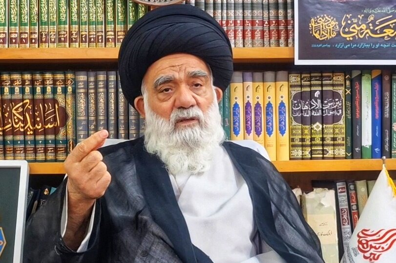 رهبر معظم انقلاب ستون خیمه مملکت اسلامی است