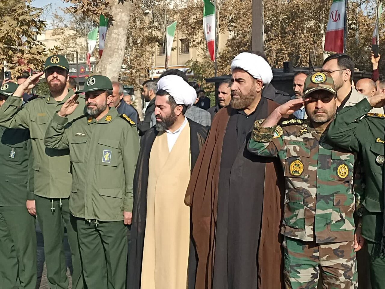 شهدا تمام وجودشان ایمان به خدا و دین بود