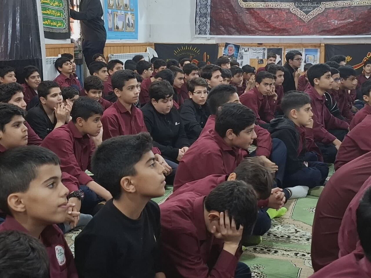 ویژه برنامه استقبال از شهید گمنام در بندرانزلی برگزار شد