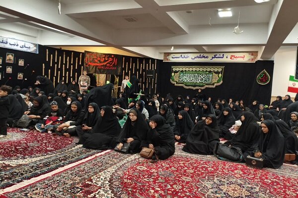 هدف دشمنان از ترویج بیحجابی گمراهکردن مادر در خانواده است