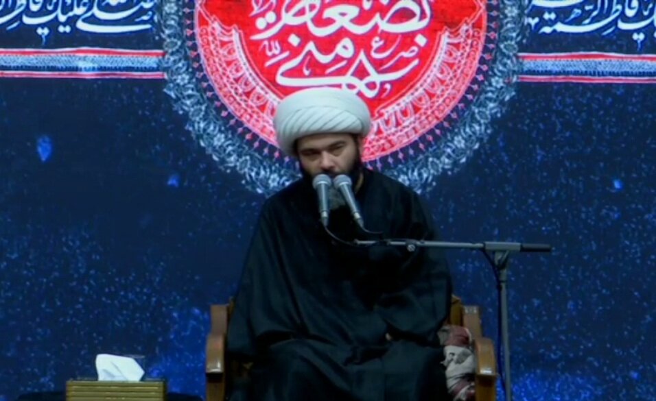 مطالعه منابع موثق برای درک مظلومیت اهل‌بیت(ع) ضروری است