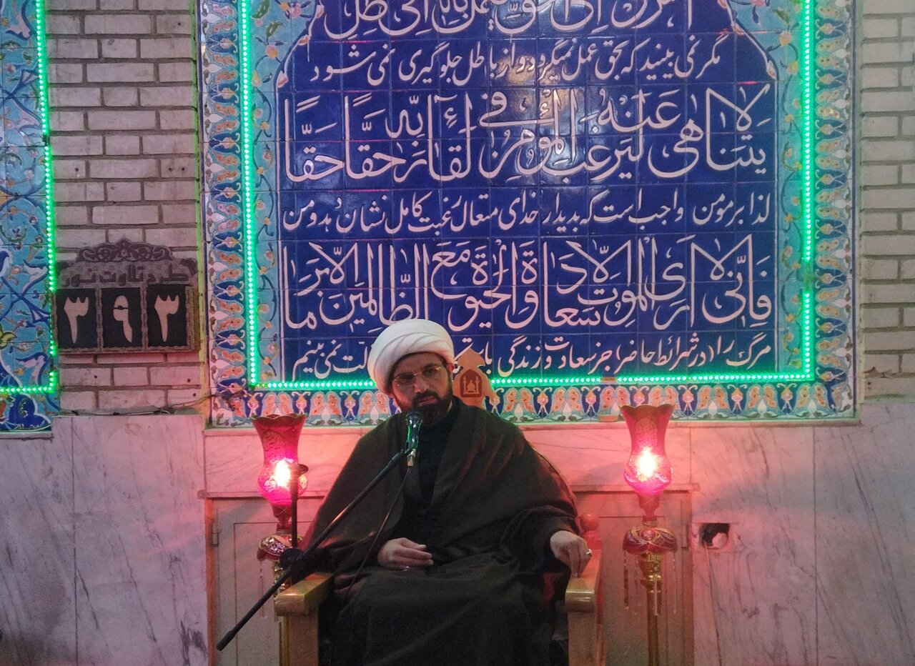 حضرت زهرا(س) محور اصلی حدیث شریف کساء است