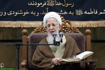 عظمت عبادت حضرت زهرا(س) در کلام آیت‌الله العظمی جوادی‌آملی