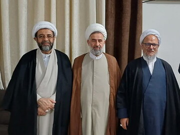 دیدار نمایندگان آیت‌الله اعرافی با استاد پیشکسوت حوزه علمیه فارس