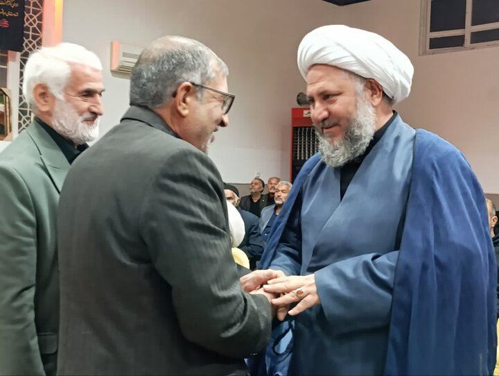 تصاویر/ شرکت امام جمعه آران و بیدگل درمراسم های سوگواری شهادت حضرت فاطمه زهرا (س)