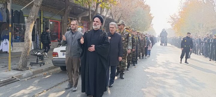 تصاویر/ مراسم عزاداری خیابانی مردم سلماس در سالروز شهادت حضرت زهرا (س)