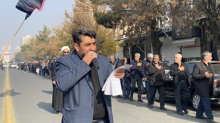 تصاویر/ مراسم عزاداری خیابانی مردم سلماس در سالروز شهادت حضرت زهرا (س)