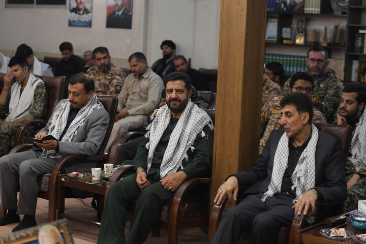 تصاویر / دیدار بسجیان همدانی با نماینده ولی فقیه در استان