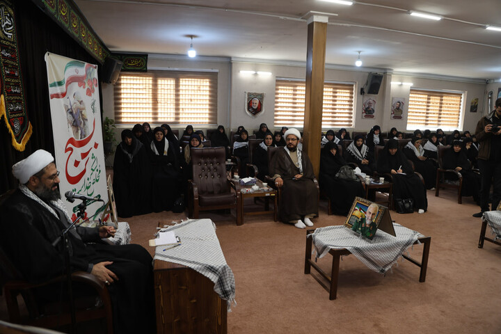 تصاویر / دیدار بسجیان همدانی با نماینده ولی فقیه در استان