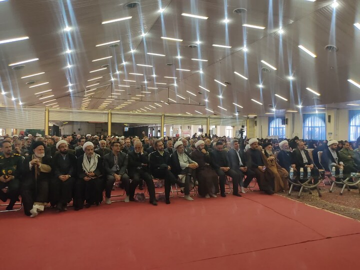 تصاویر / مراسم یادواره شهدای روحانی و بزرگداشت علمای ربانی شهرستان نهاوند