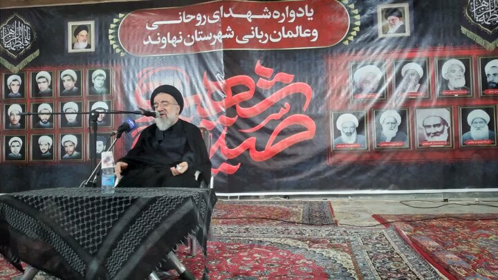 تصاویر / مراسم یادواره شهدای روحانی و بزرگداشت علمای ربانی شهرستان نهاوند