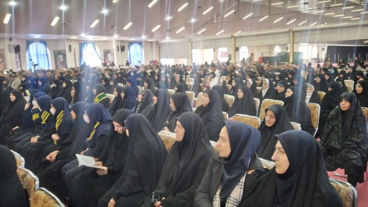 تصاویر / مراسم یادواره شهدای روحانی و بزرگداشت علمای ربانی شهرستان نهاوند