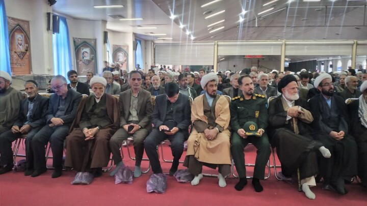 تصاویر / مراسم یادواره شهدای روحانی و بزرگداشت علمای ربانی شهرستان نهاوند