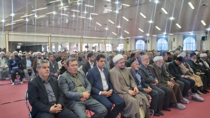 تصاویر / مراسم یادواره شهدای روحانی و بزرگداشت علمای ربانی شهرستان نهاوند