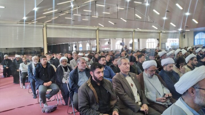 تصاویر / مراسم یادواره شهدای روحانی و بزرگداشت علمای ربانی شهرستان نهاوند