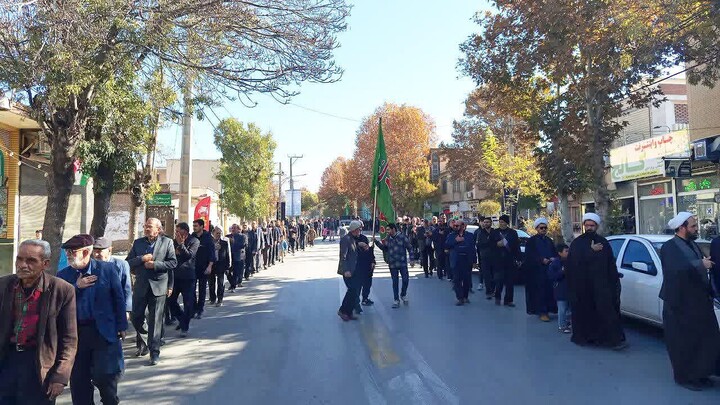 تصاویر / دسته عزاداری و سوگواری مردم اسدآباد در روز عزای حضرت فاطمه زهرا سلام الله علیها