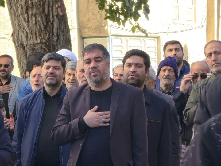 تصاویر /  دسته عزاداری مردم شهرستان تویسرکان در سوگ حضرت فاطمه زهرا سلام الله علیها