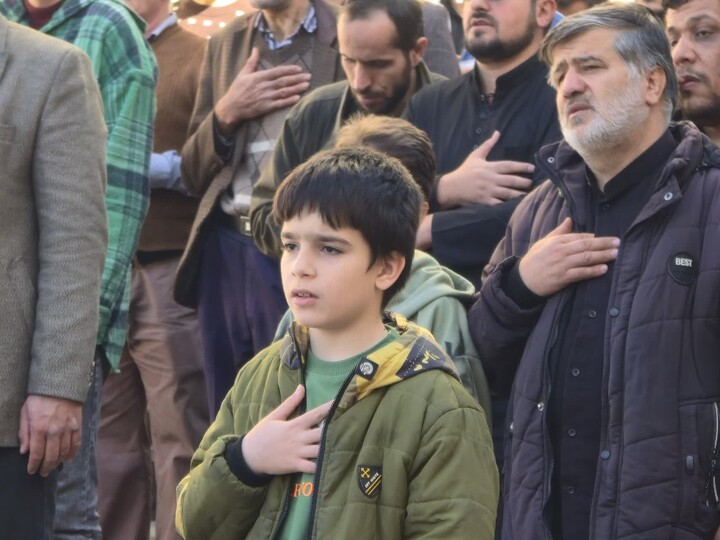 تصاویر /  دسته عزاداری مردم شهرستان تویسرکان در سوگ حضرت فاطمه زهرا سلام الله علیها