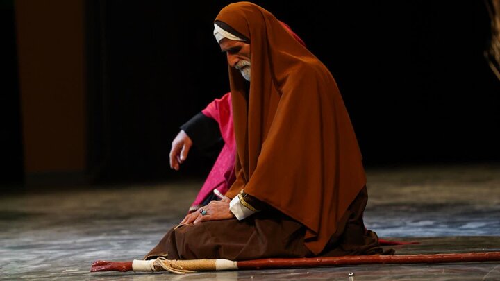 تصاویر/ نمایش «یاس علی» در ایام فاطمیه در تالار شهر کاشان