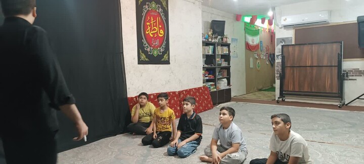تصاویر/فعالیت طلاب و روحانیون مدرسه علمیه ولی عصر(عج)‌اهواز در ایام فاطمیه