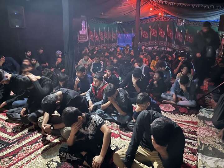 تصاویر/فعالیت طلاب و روحانیون مدرسه علمیه ولی عصر(عج)‌اهواز در ایام فاطمیه