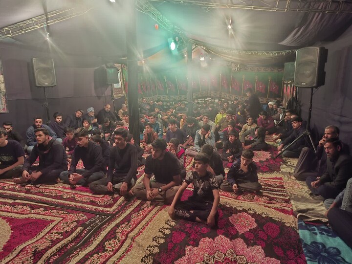 تصاویر/فعالیت طلاب و روحانیون مدرسه علمیه ولی عصر(عج)‌اهواز در ایام فاطمیه