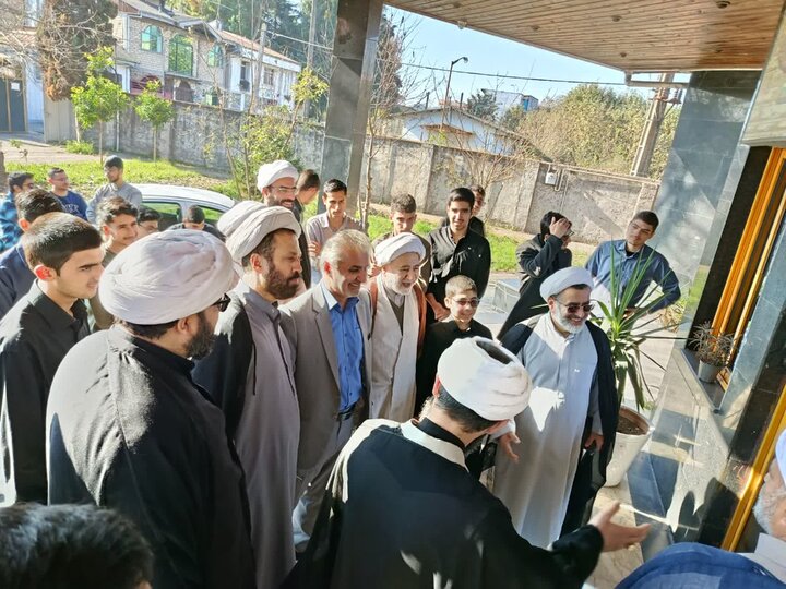 حضور علمی اساتید و طلاب حوزه جلالیه در کتابخانه عمومی اهل‌بیت(ع)