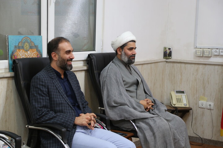 دیدار جمعی از مدیران شهرداری اهواز با مدیر حوزه علمیه خوزستان
