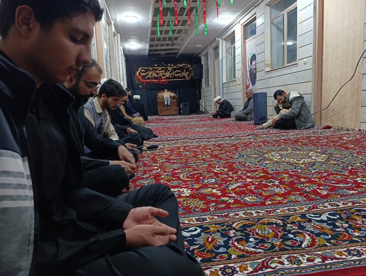 تصاویر/مراسم عزاداری شهادت مادر سادات در حوزه علمیه امام خمینی (ره) خمین