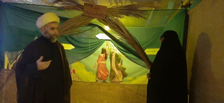 تصاویر/ بازدید مدیر حوزه علمیه خواهران استان بوشهر از نمایشگاه یاس کبود 2