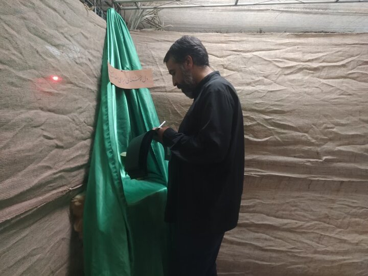 تصاویر/ بازدید مدیر حوزه علمیه خواهران استان بوشهر از نمایشگاه یاس کبود 2