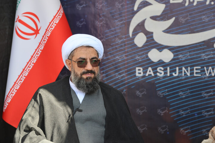 تصااویر / نمایشگاه «اسوه بصیر» در همدان افتتاح شد