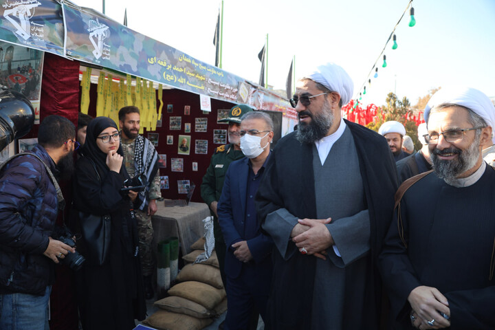 تصااویر / نمایشگاه «اسوه بصیر» در همدان افتتاح شد