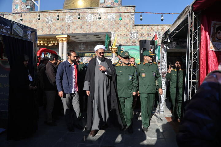 تصااویر / نمایشگاه «اسوه بصیر» در همدان افتتاح شد