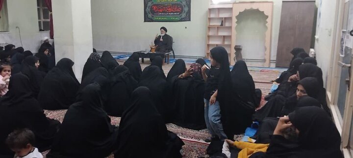 تصاکبر/ برگزاری مراسم سوگواری شهادت حضرت زهرا(س) شهداد توسط طلاب شهداد در یکی از مدارس این شهر