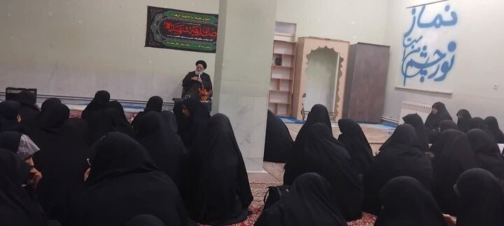 تصاکبر/ برگزاری مراسم سوگواری شهادت حضرت زهرا(س) شهداد توسط طلاب شهداد در یکی از مدارس این شهر