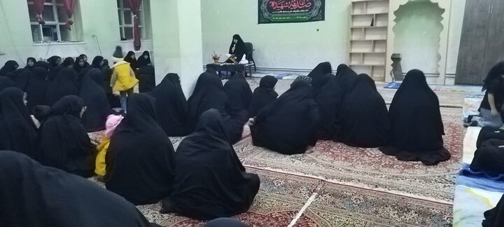 تصاکبر/ برگزاری مراسم سوگواری شهادت حضرت زهرا(س) شهداد توسط طلاب شهداد در یکی از مدارس این شهر