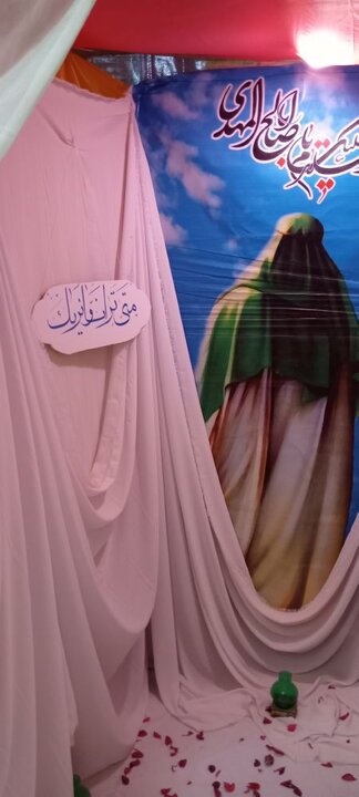 تصاویر/ نمایشگاه یاس کبود در مدرسه علمیه خواهران کنگان