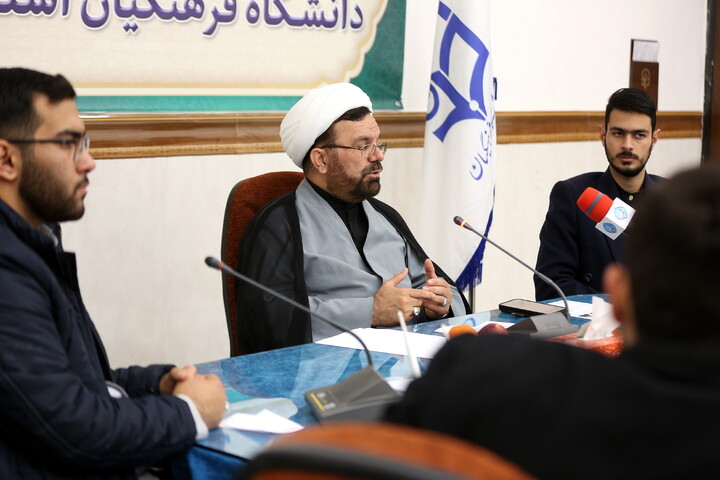 تصاویر/ نشست خبری اولین اجلاسیه شهدای دانشجومعلم استان قم