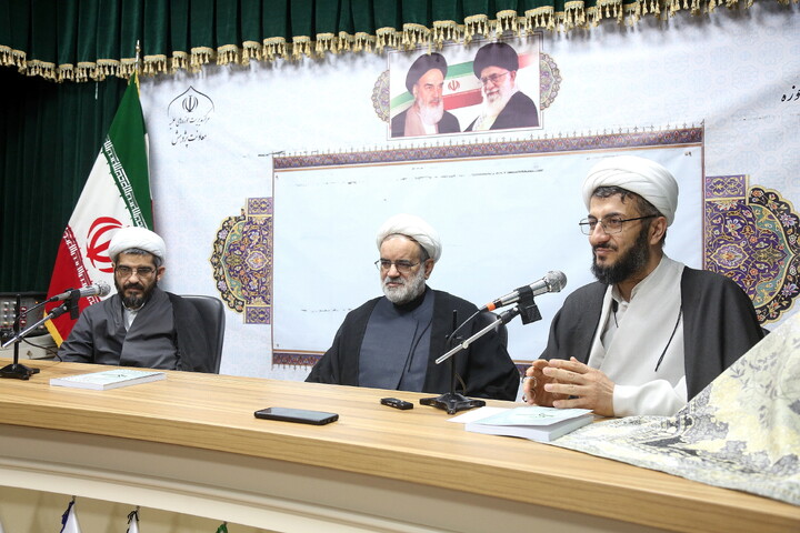 تصاویر/ آیین رونمایی از کتاب «اولویت‌های پژوهشی مطالعات اجتماعی اسلامی»