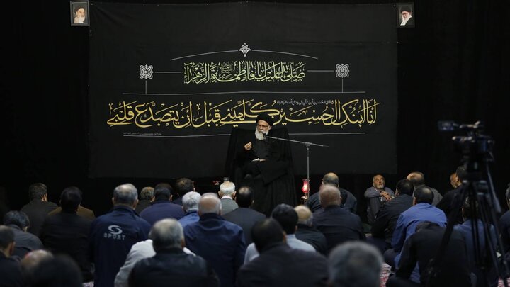 تصاویر/ سوگواری فاطمی در حسینیه آیت الله حقشناس