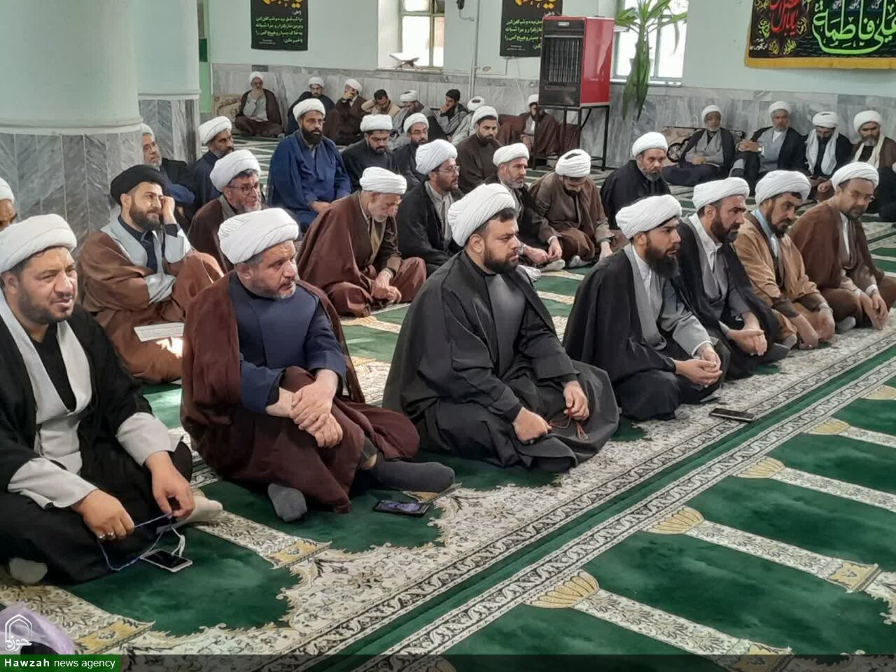 گردهمایی روحانیون شهرستان نهاوند با آیت‌الله خاتمی