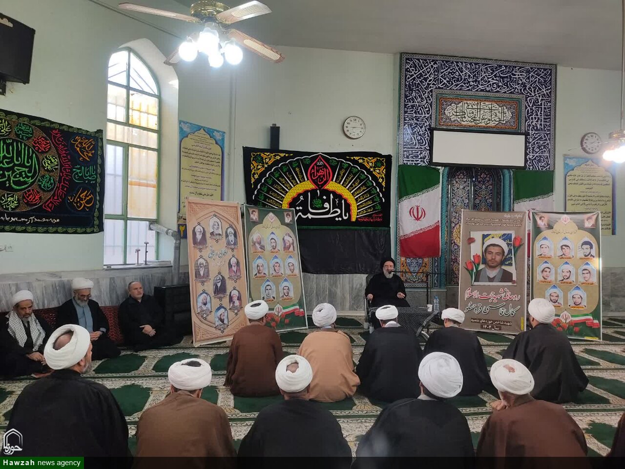 گردهمایی روحانیون شهرستان نهاوند با حضور آیت‌الله خاتمی برگزار شد+تصاویر