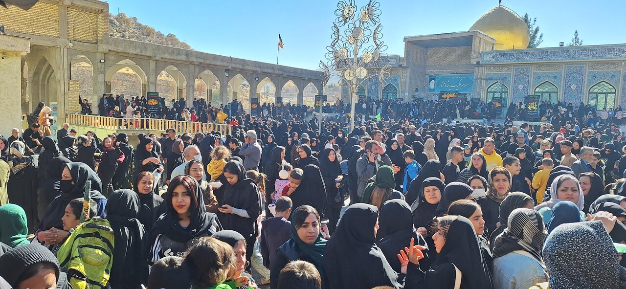 جلوه های ناب خدمت و همدلی در مسیر یازده کیلومتری؛