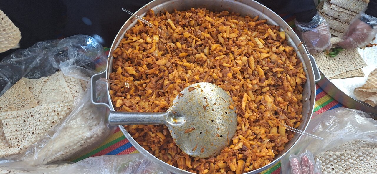 جلوه های ناب خدمت و همدلی در مسیر یازده کیلومتری؛