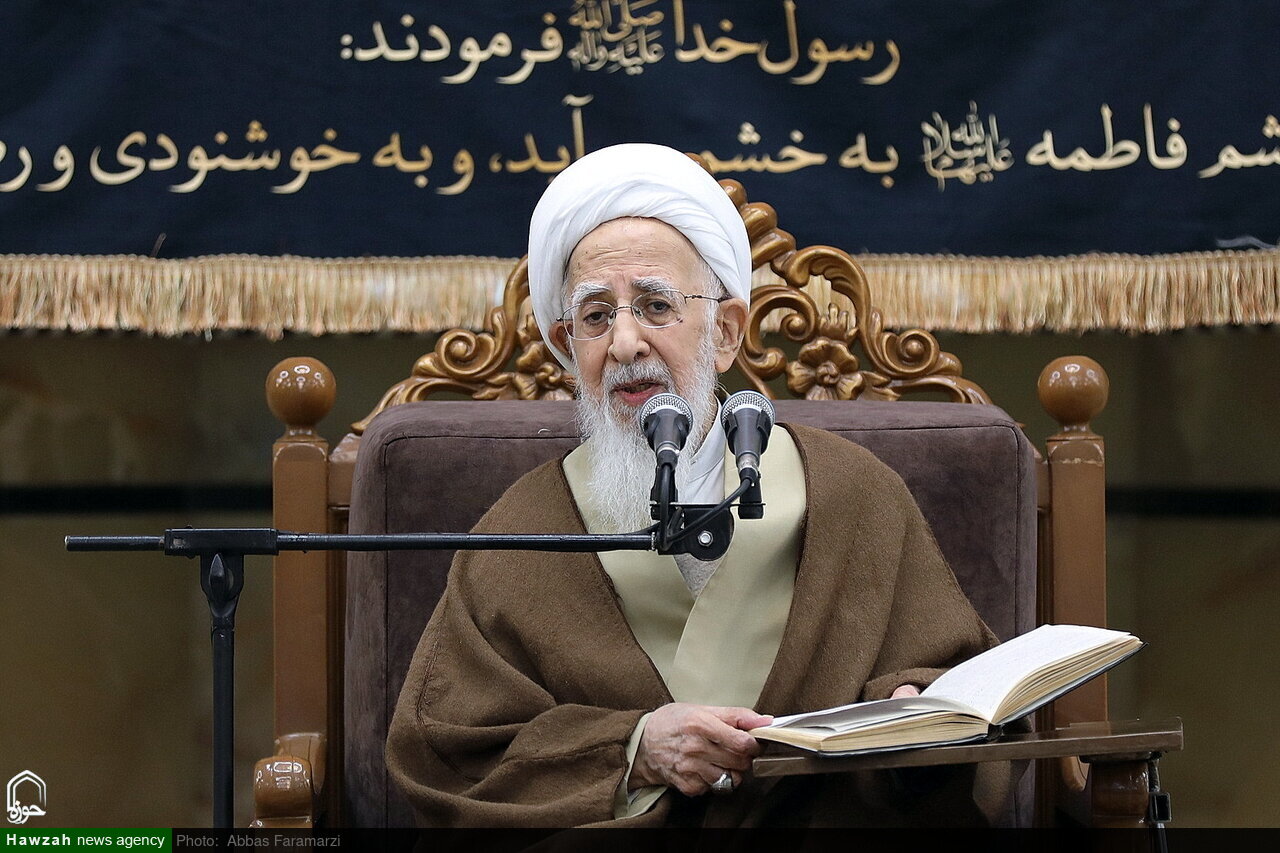 আয়াতুল্লাহিল উজমা জাওয়াদি আমুলির বক্তব্যে হযরত ফাতিমা (সা.আ.)-এর ইবাদতের মহিমা