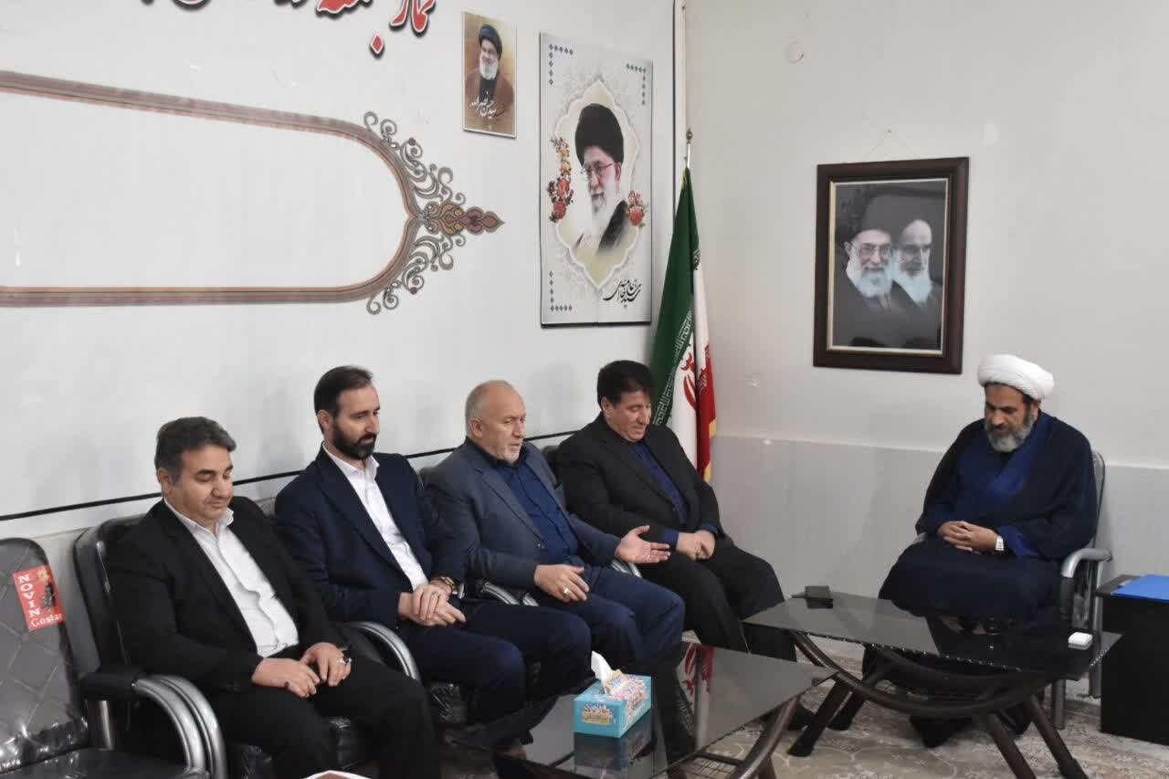 تصاویر/ دیدار مدیرکل بنیاد شهید لرستان با امام جمعه کوهدشت