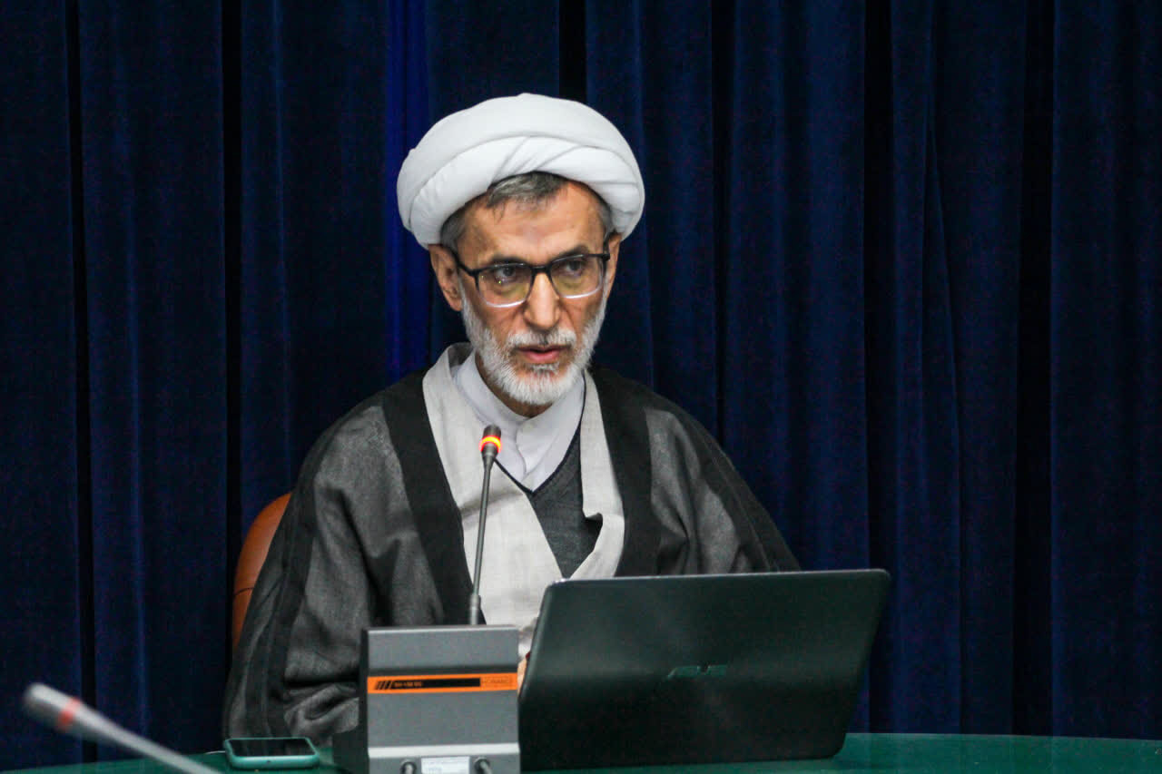 معنویت بدون شریعت به ثمر نمی‌رسد/ ضرورت انسان‌شناسی در فهم رابطه دین و معنویت